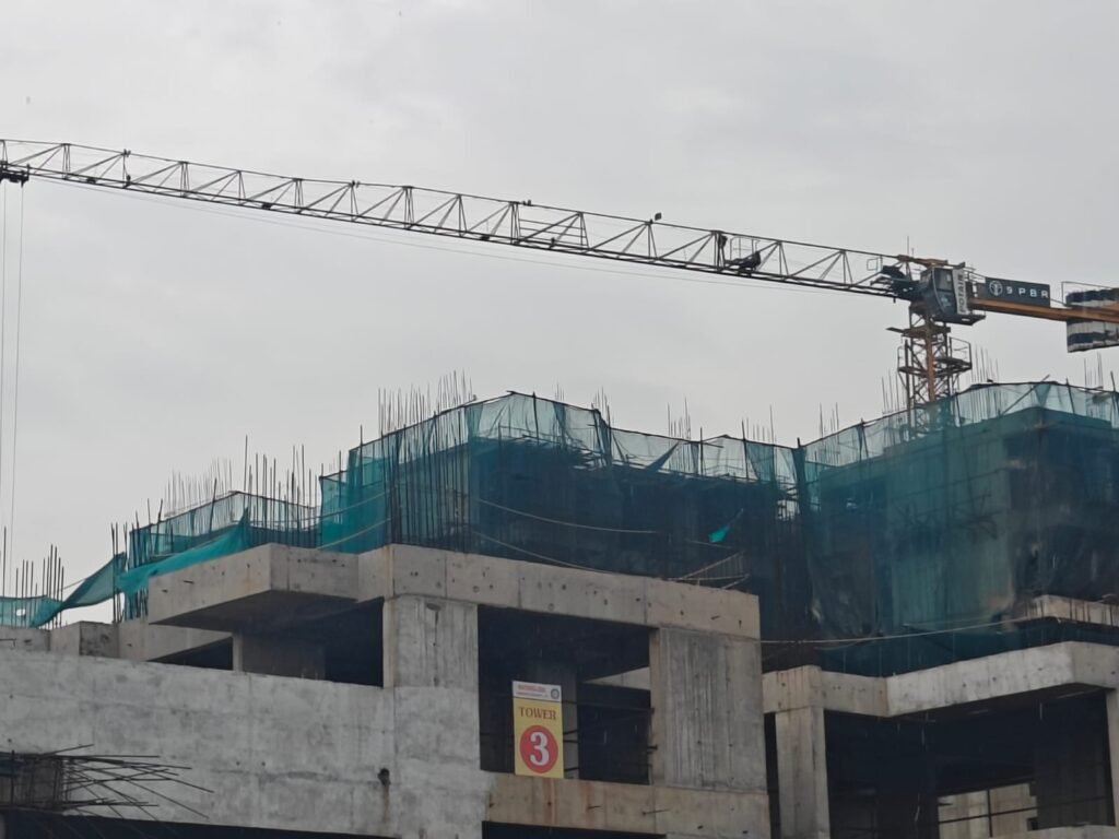 Tower Crane on Rent in Mumbai