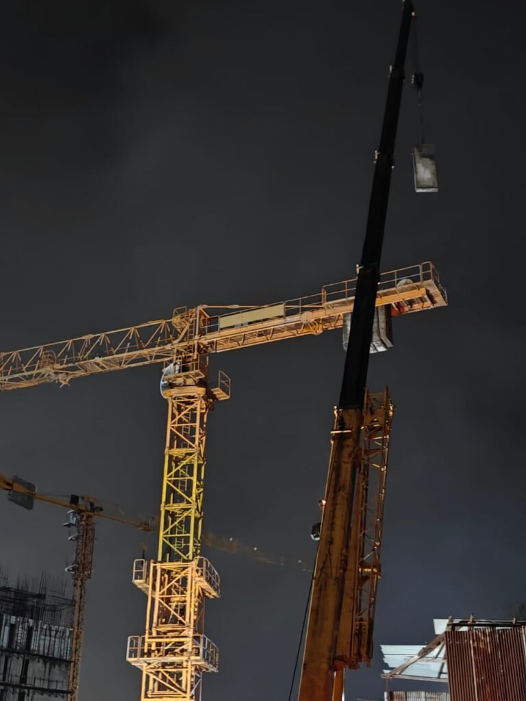 tower crane erection at Indiabulls Park Panvel