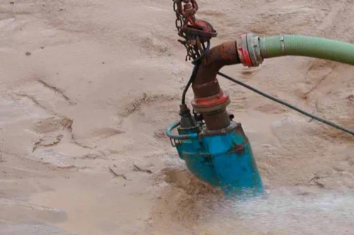 Submersible Dewatering Pump on rent